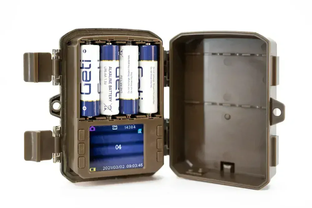 Fotopast OXE Gepard II, externí akumulátor 6V/7Ah a napájecí kabel + 32GB SD karta, 4ks baterií a doprava ZDARMA!