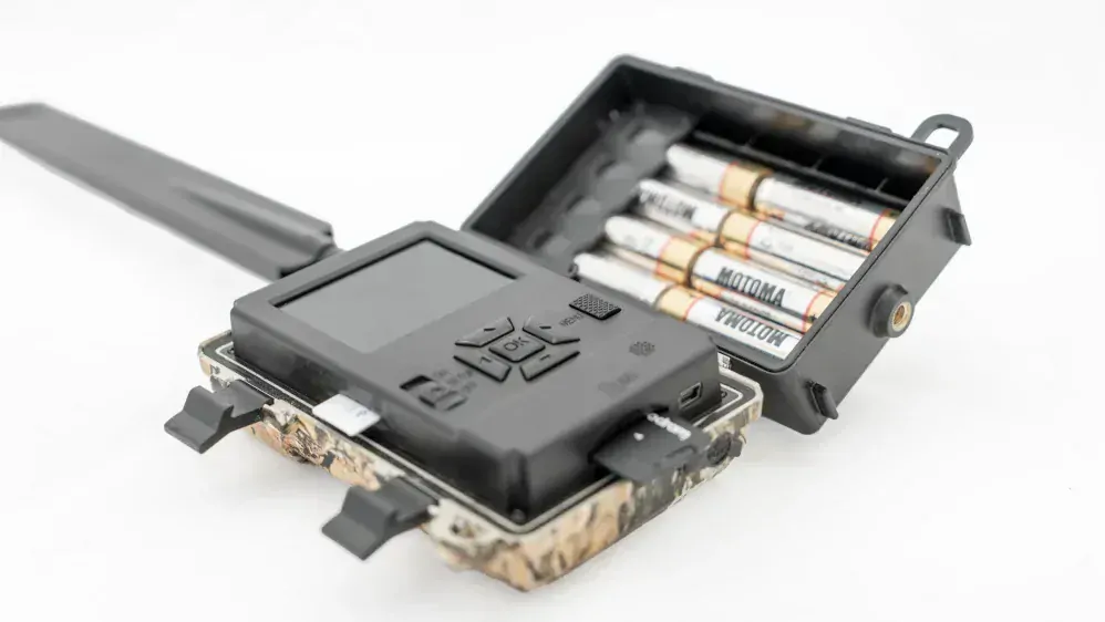 Fotopast OXE Spider 4G a binokulární noční vidění OXE DV29 + 32GB SD karta, SIM, stativ, 8ks baterií a doprava ZDARMA!