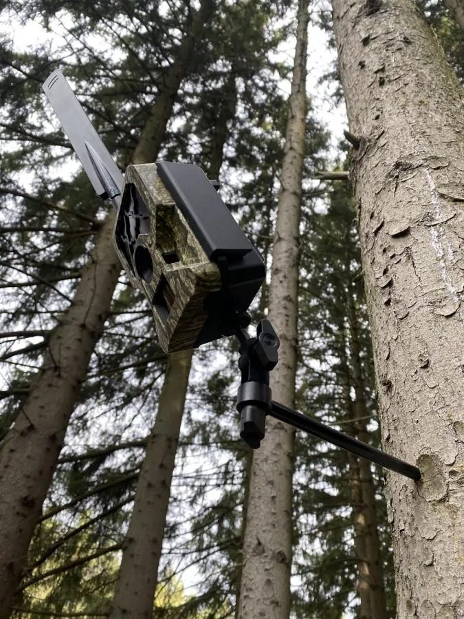 Fotopast OXE HORNET 4G, externí akumulátor a napájecí kabel + 32GB SD karta, SIM, 8ks baterií a doprava ZDARMA!